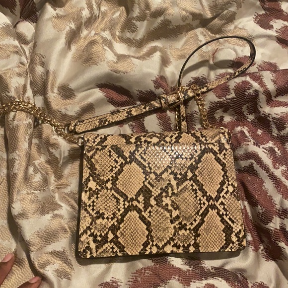 Purse - Picture 2 of 2